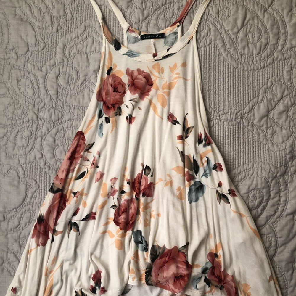 Floral and Flowy tank top